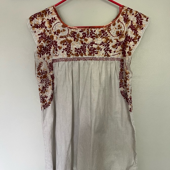 Mi Golondrina Multicolor Embroidered Top - Picture 2 of 3